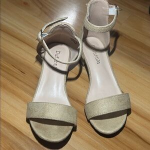 Annie Kids' Elegant Gold Dress Shoes